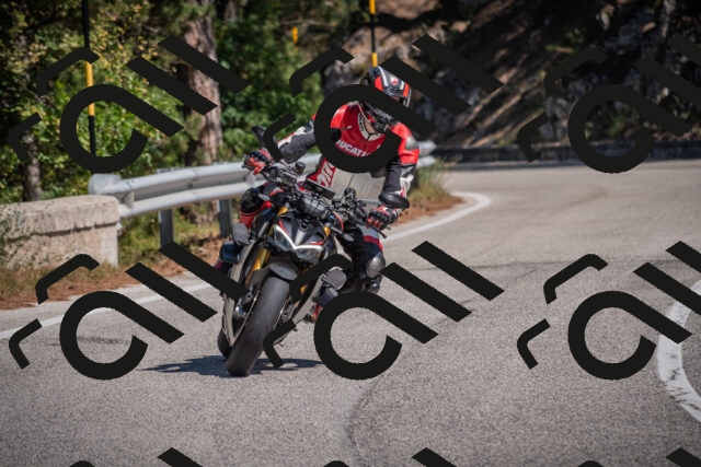 20250906122715-_5002085_am_