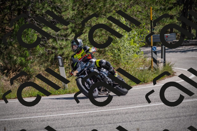 20250906123236-_5002133_am_