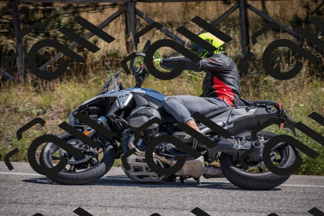 20250906123339-_5002151_am_