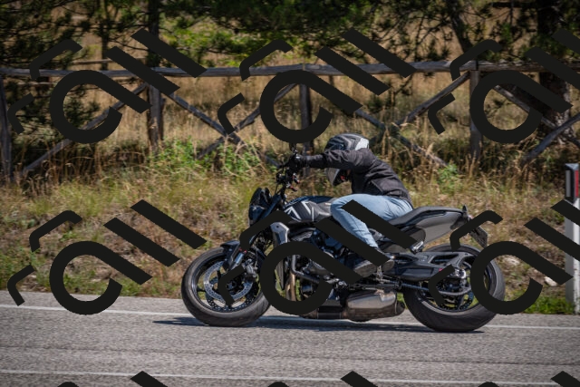 20250906123343-_5002154_am_