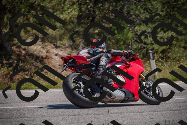 20250906123515-_5002179_am_