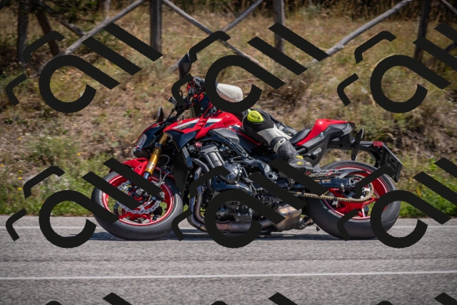 20250906123557-_5002185_am_