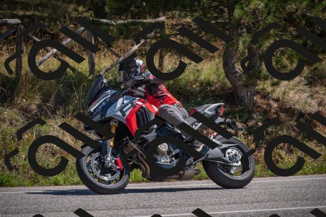 20250906123713-_5002194_am_