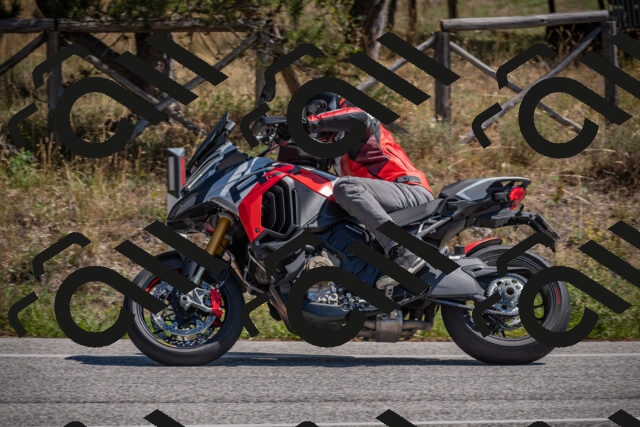 20250906123713-_5002195_am_