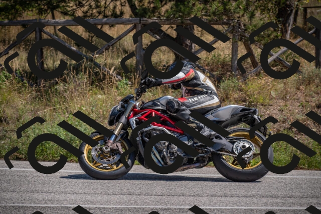 20250906123936-_5002215_am_