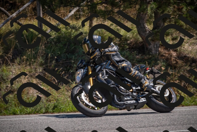 20250906123937-_5002217_am_