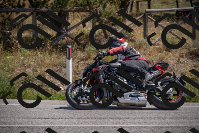 20250906123939-_5002221_am_