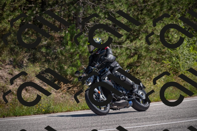 20250906123950-_5002223_am_