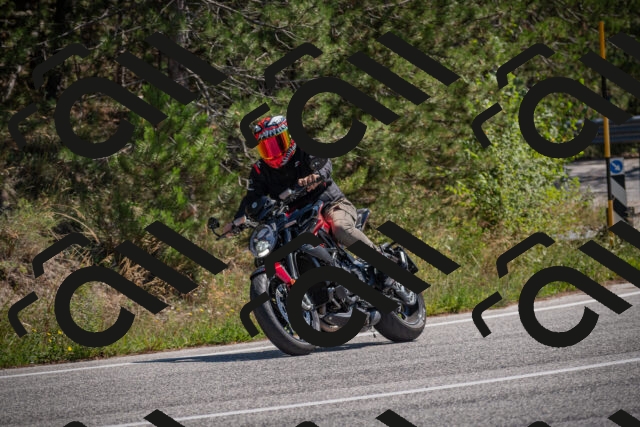 20250906124133-_5002256_am_