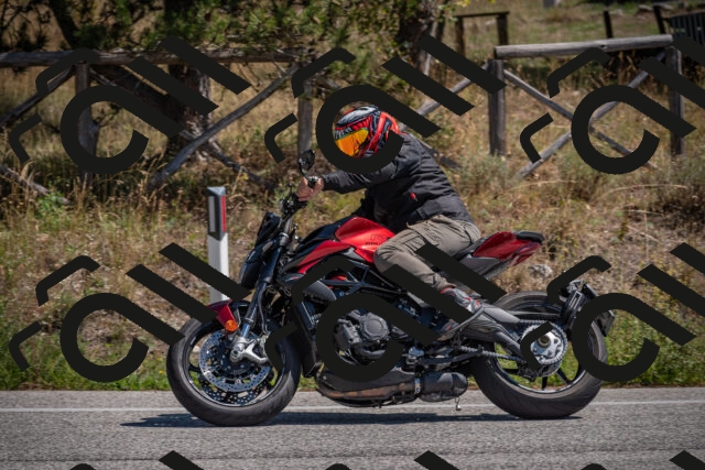 20250906124134-_5002258_am_