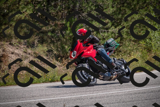 20250906124137-_5002261_am_