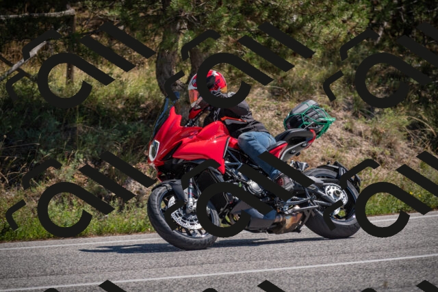 20250906124137-_5002262_am_