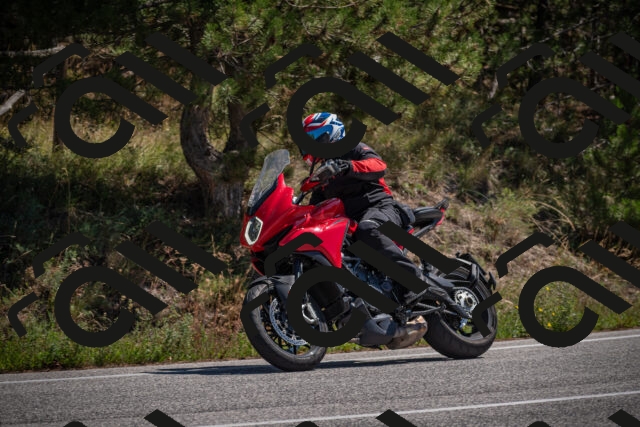 20250906124316-_5002286_am_