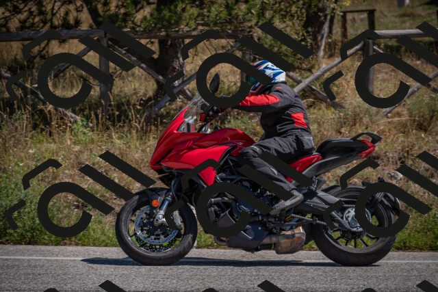 20250906124316-_5002287_am_