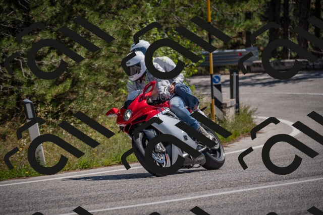 20250906124323-_5002290_am_