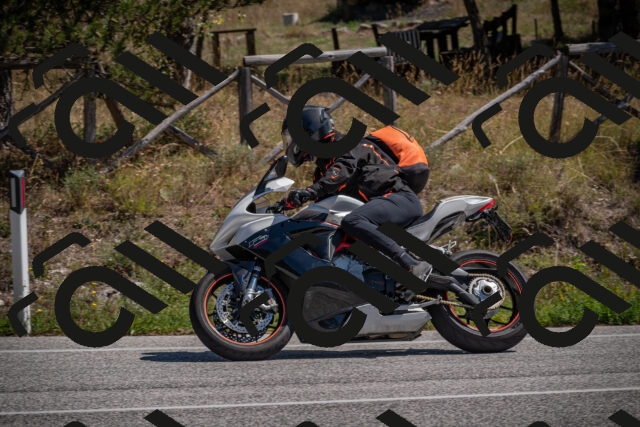 20250906124327-_5002298_am_