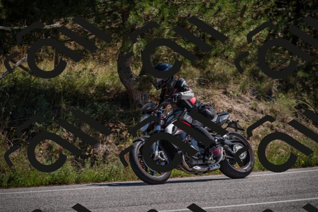 20250906124338-_5002306_am_