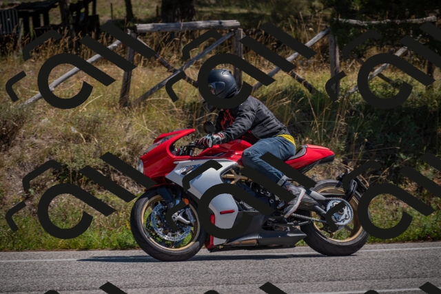 20250906124340-_5002309_am_