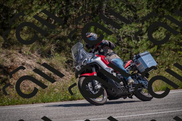 20250906124351-_5002314_am_