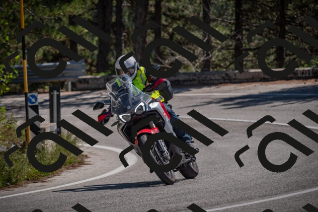 20250906124416-_5002317_am_