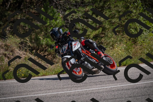 20250906124710-_5002329_am_