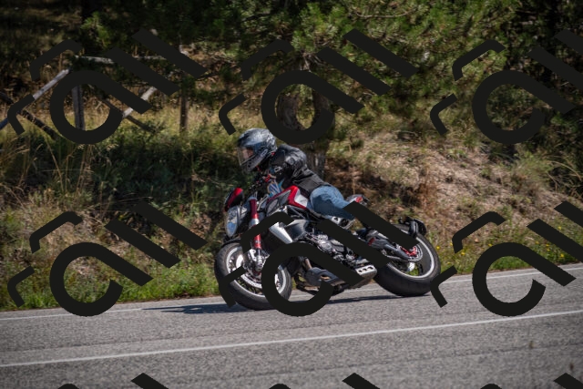 20250906124846-_5002351_am_