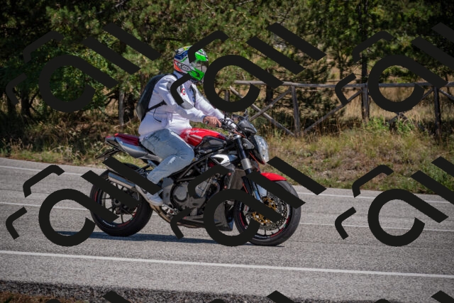 20250906124904-_5002358_am_