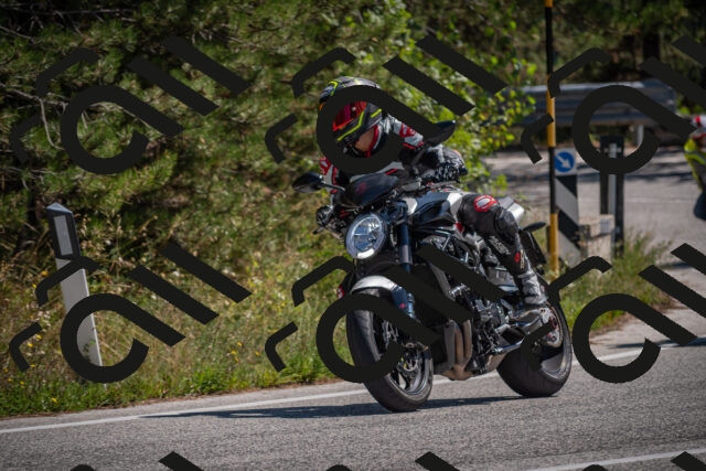 20250906124921-_5002369_am_