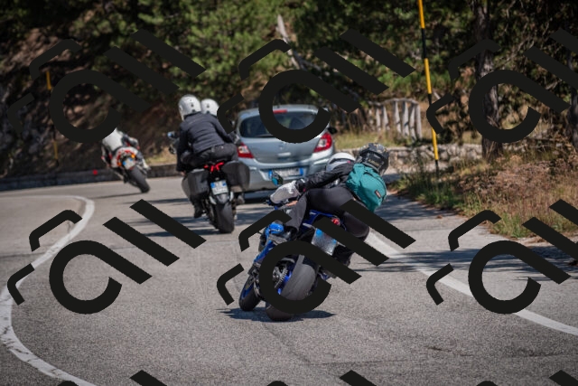 20250906125213-_5002403_am_