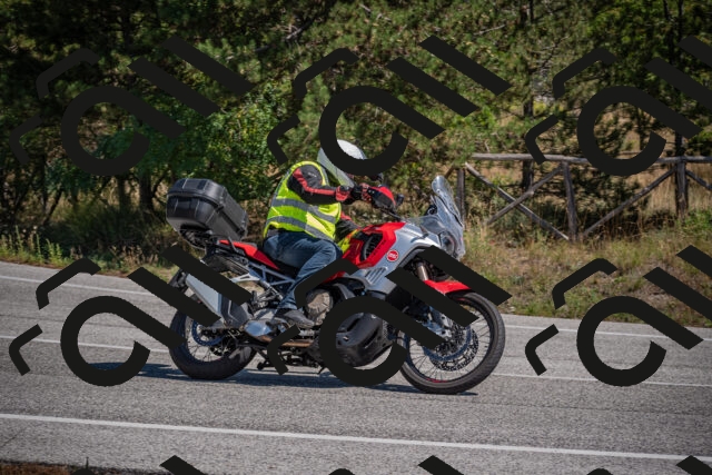 20250906125418-_5002434_am_