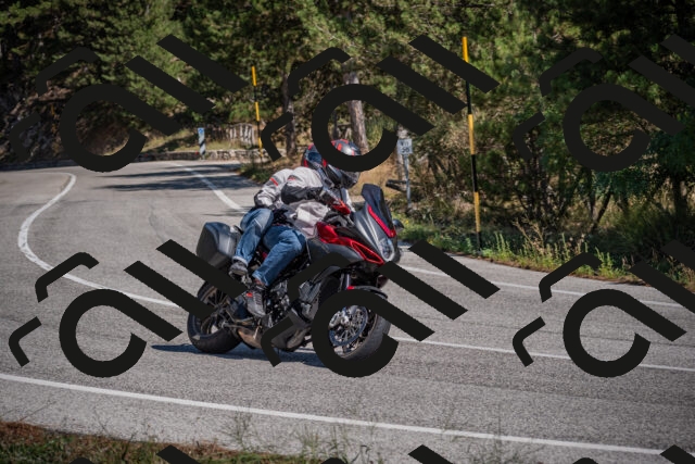 20250906125420-_5002436_am_