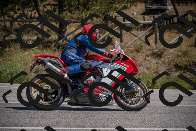 20250906125447-_5002445_am_