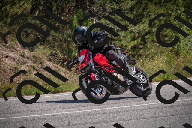 20250906125522-_5002459_am_