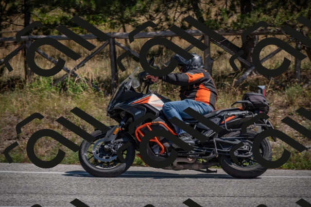 20250906125614-_5002467_am_