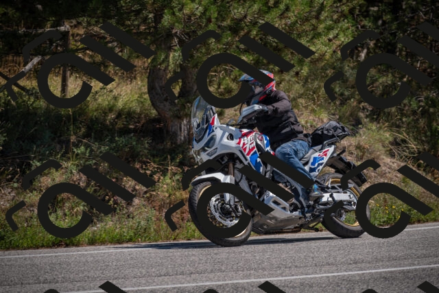 20250906125636-_5002469_am_