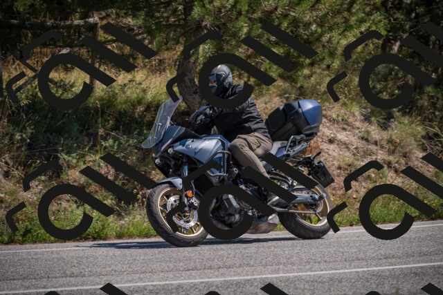 20250906125707-_5002475_am_