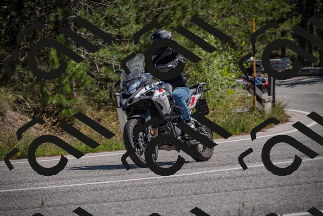 20250906125713-_5002479_am_