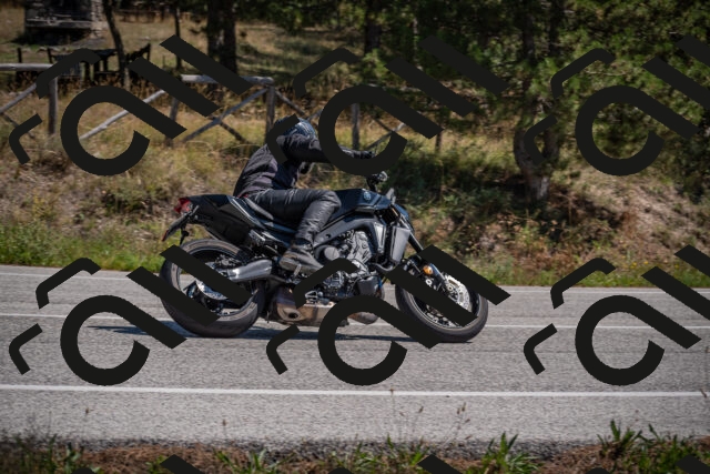 20250906125720-_5002488_am_