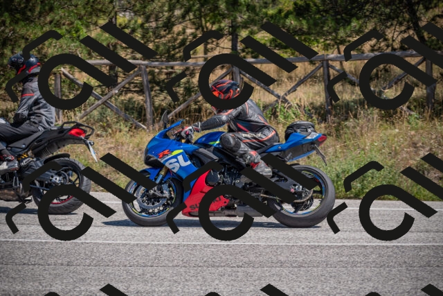 20250906125722-_5002493_am_