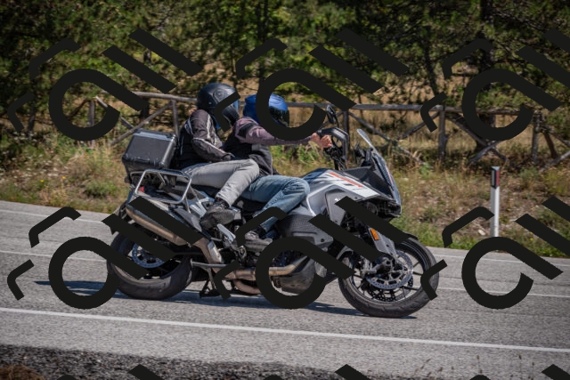 20250906125822-_5002510_am_