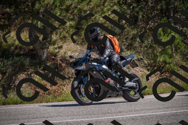 20250906125858-_5002524_am_