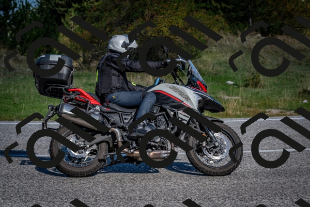 202509061028-DSC_9964_c2