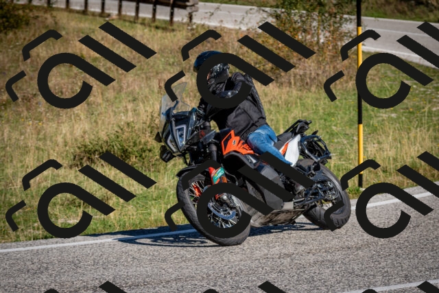 202509061035-DSC_9985_c2