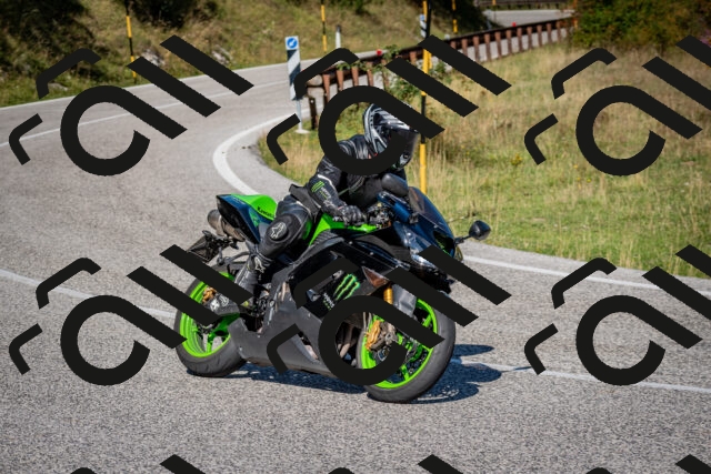 202509061041-DSC_0012_c2