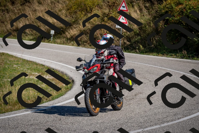 202509061041-DSC_9998_c2