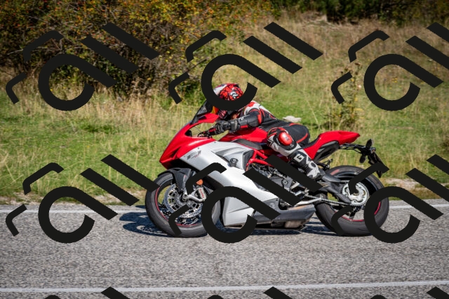 202509061046-DSC_0061_c2