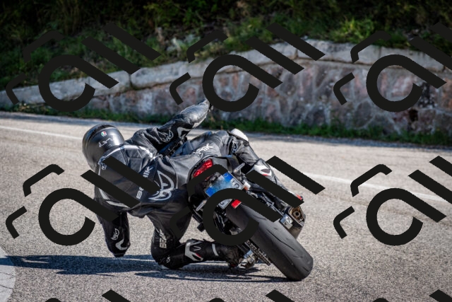 202509061050-DSC_0100_c2