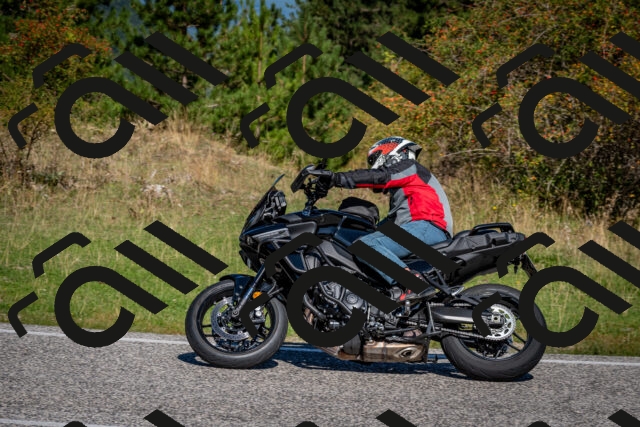 202509061105-DSC_0240_c2