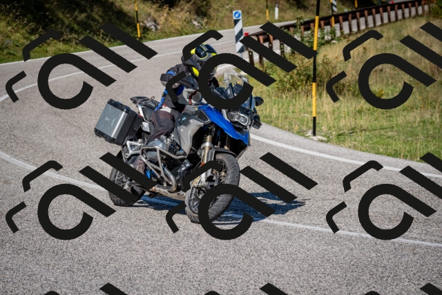 202509061107-DSC_0241_c2