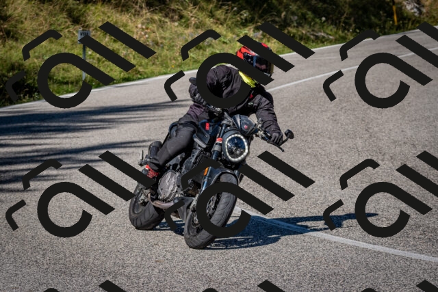 202509061111-DSC_0271_c2